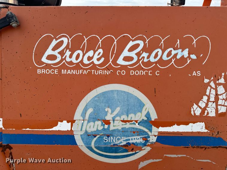 image for item OF9787 2005 Broce RJ350 broom