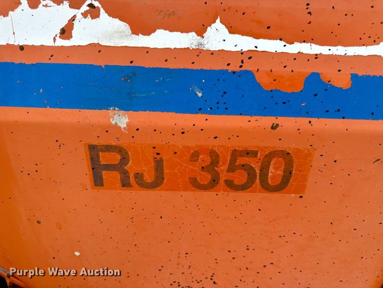 image for item OF9787 2005 Broce RJ350 broom