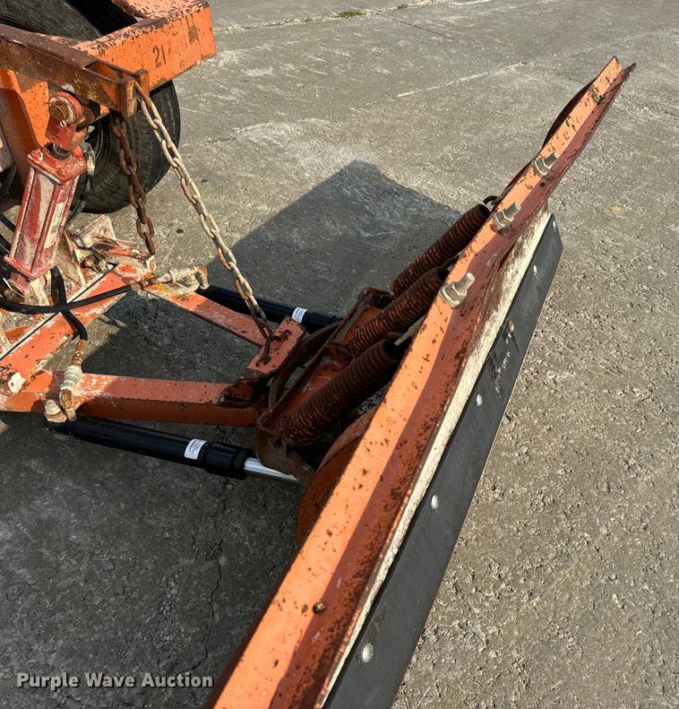 image for item OF9787 2005 Broce RJ350 broom