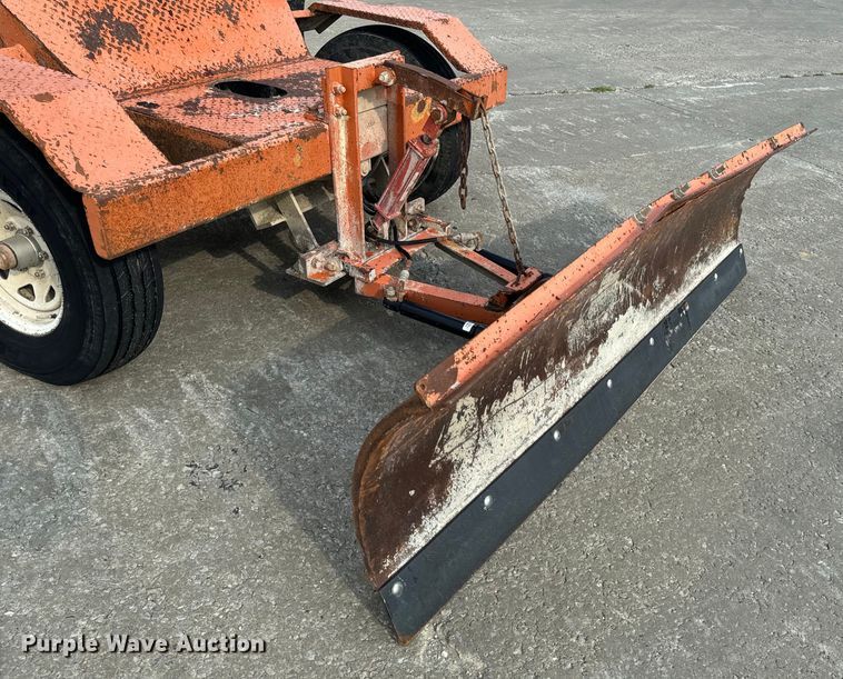 image for item OF9787 2005 Broce RJ350 broom