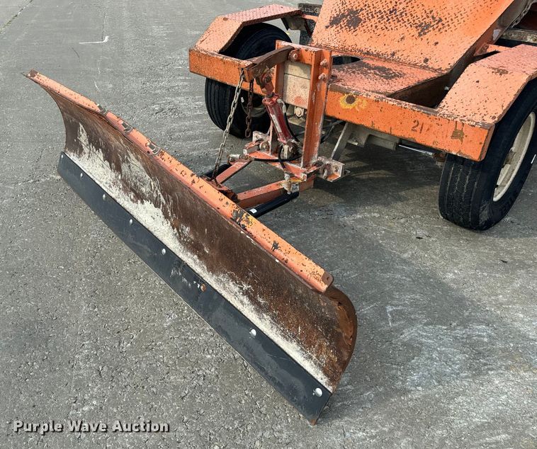 image for item OF9787 2005 Broce RJ350 broom