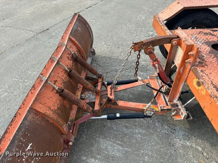 image for item OF9787 2005 Broce RJ350 broom