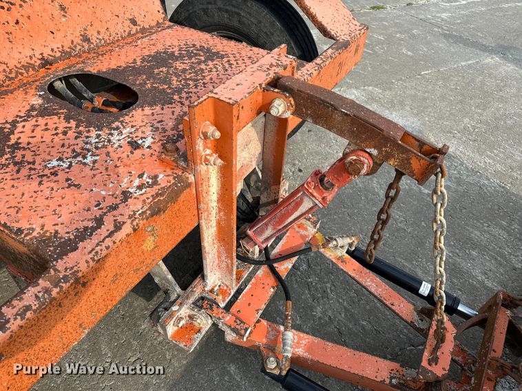 image for item OF9787 2005 Broce RJ350 broom