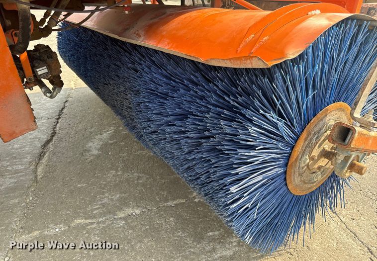 image for item OF9787 2005 Broce RJ350 broom