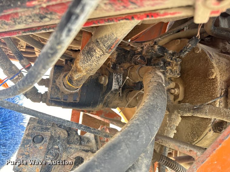 image for item OF9787 2005 Broce RJ350 broom