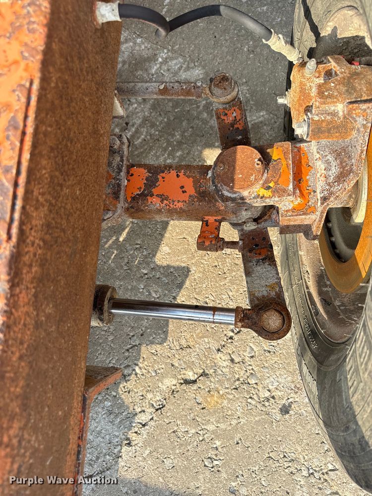 image for item OF9787 2005 Broce RJ350 broom