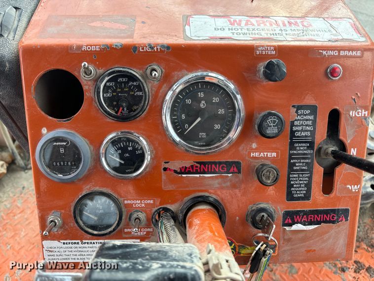 image for item OF9787 2005 Broce RJ350 broom