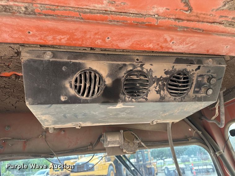 image for item OF9787 2005 Broce RJ350 broom