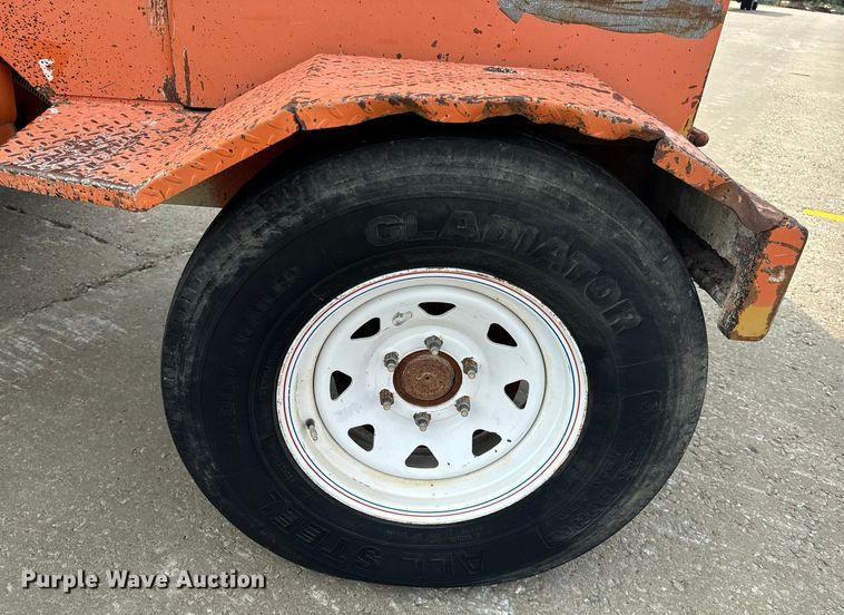 image for item OF9787 2005 Broce RJ350 broom