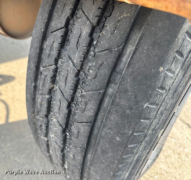 image for item OF9787 2005 Broce RJ350 broom