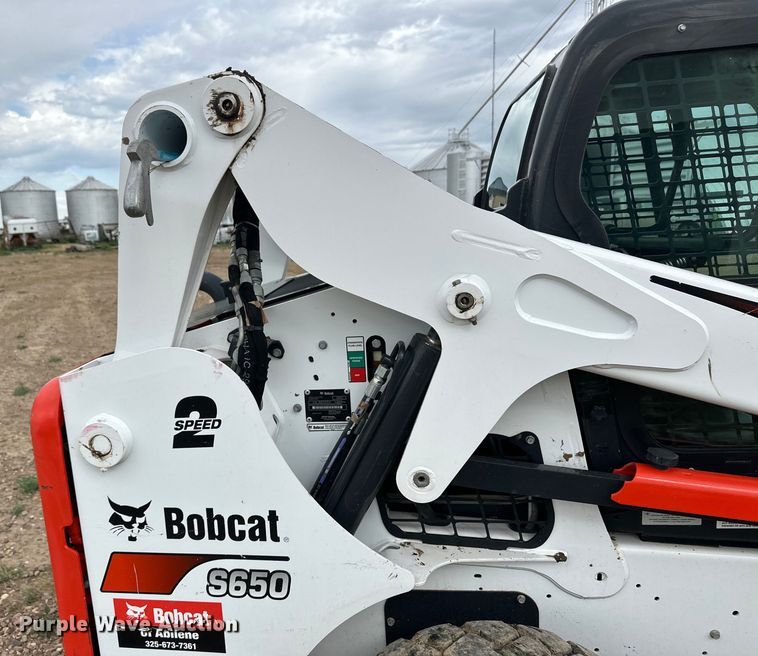 image for item OL9669 2019 Bobcat S650 skid steer loader