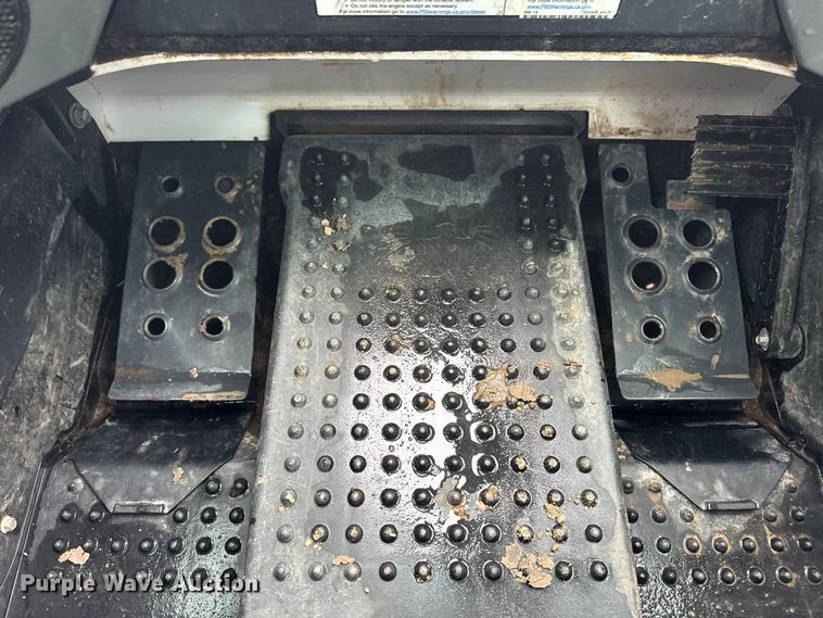 image for item OL9669 2019 Bobcat S650 skid steer loader