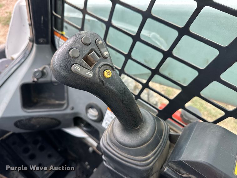 image for item OL9669 2019 Bobcat S650 skid steer loader