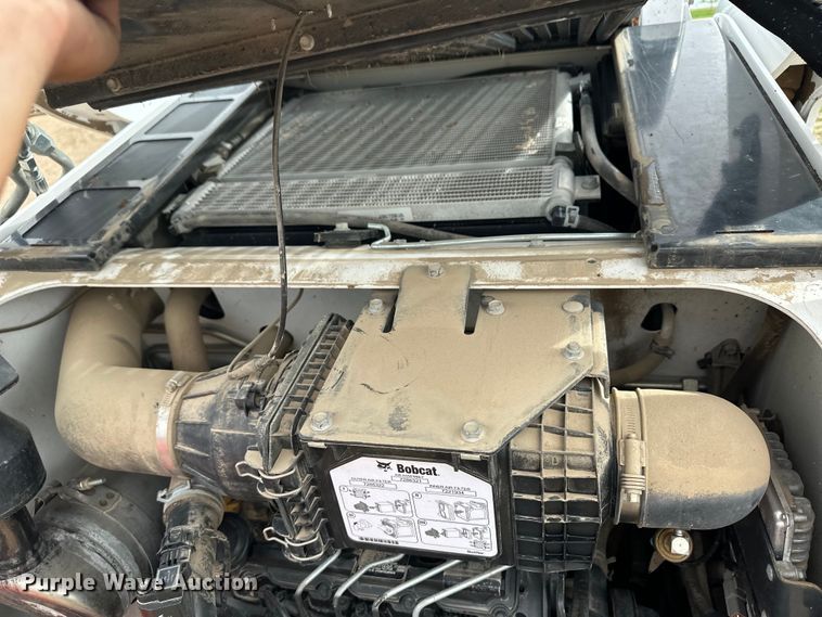 image for item OL9669 2019 Bobcat S650 skid steer loader