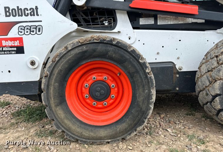 image for item OL9669 2019 Bobcat S650 skid steer loader