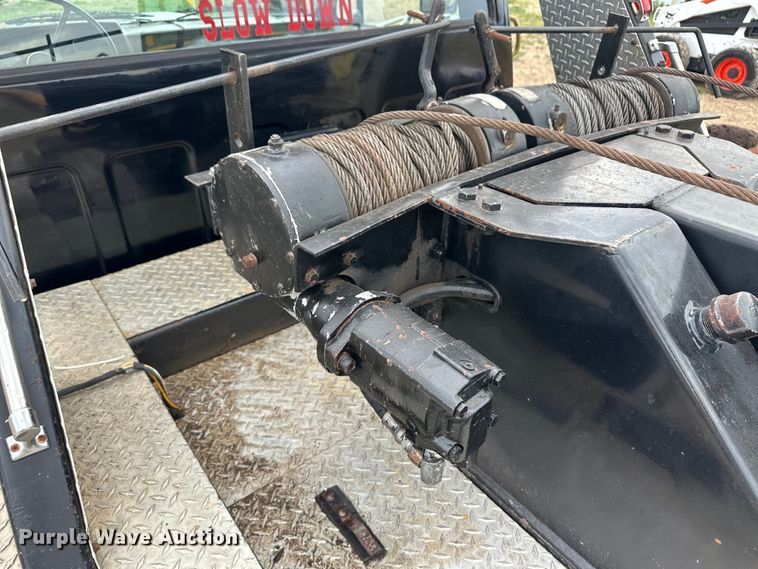 image for item OL9670 1987 Chevrolet C70 tow truck