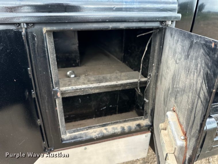 image for item OL9670 1987 Chevrolet C70 tow truck