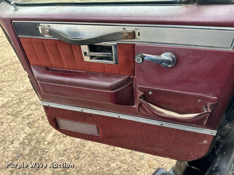 image for item OL9670 1987 Chevrolet C70 tow truck