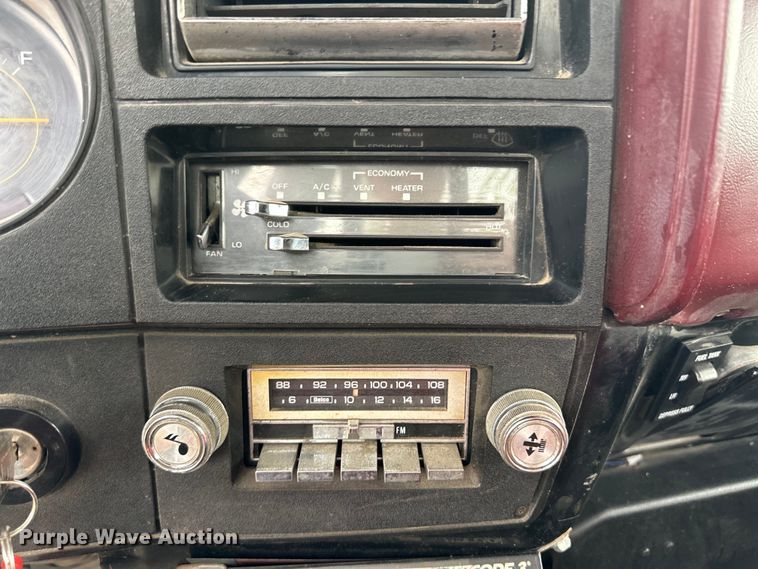 image for item OL9670 1987 Chevrolet C70 tow truck