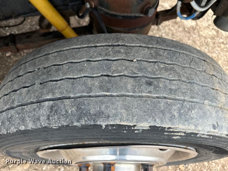 image for item OL9670 1987 Chevrolet C70 tow truck