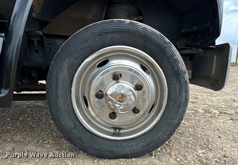 image for item OL9670 1987 Chevrolet C70 tow truck