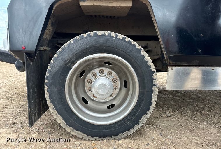 image for item OL9670 1987 Chevrolet C70 tow truck