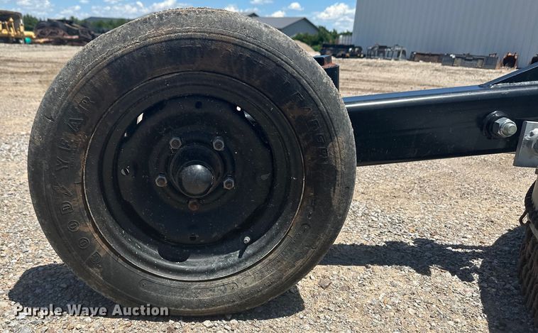 image for item OL9676 Modern Predator batwing rotary mower