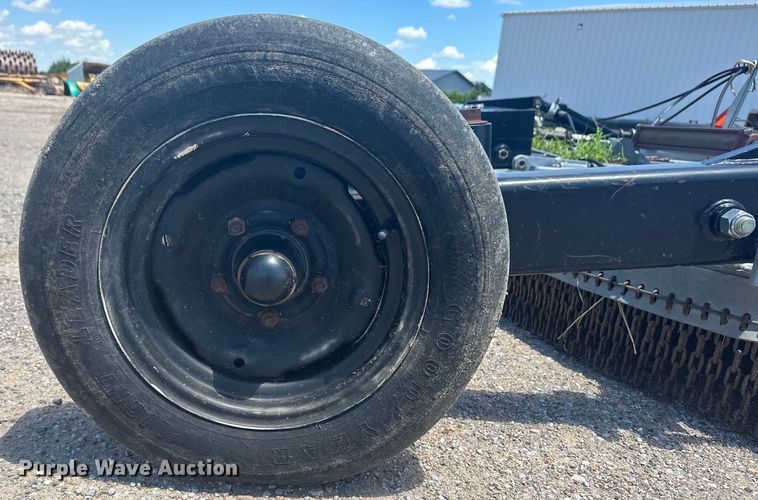 image for item OL9676 Modern Predator batwing rotary mower