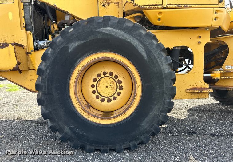 image for item OL9702 1998 John Deere 544H wheel loader