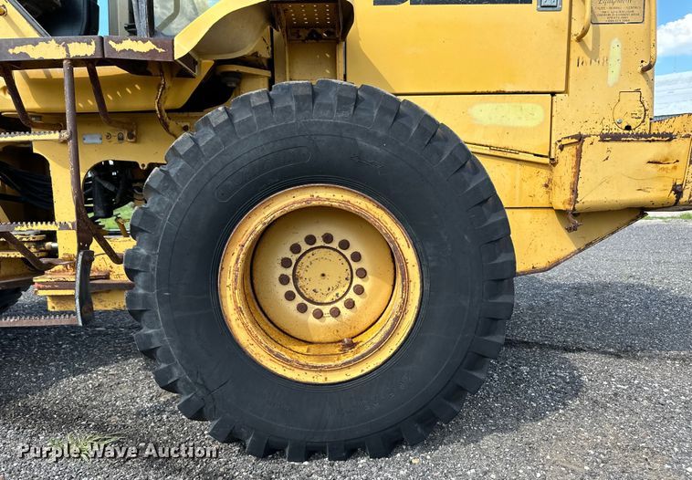 image for item OL9702 1998 John Deere 544H wheel loader