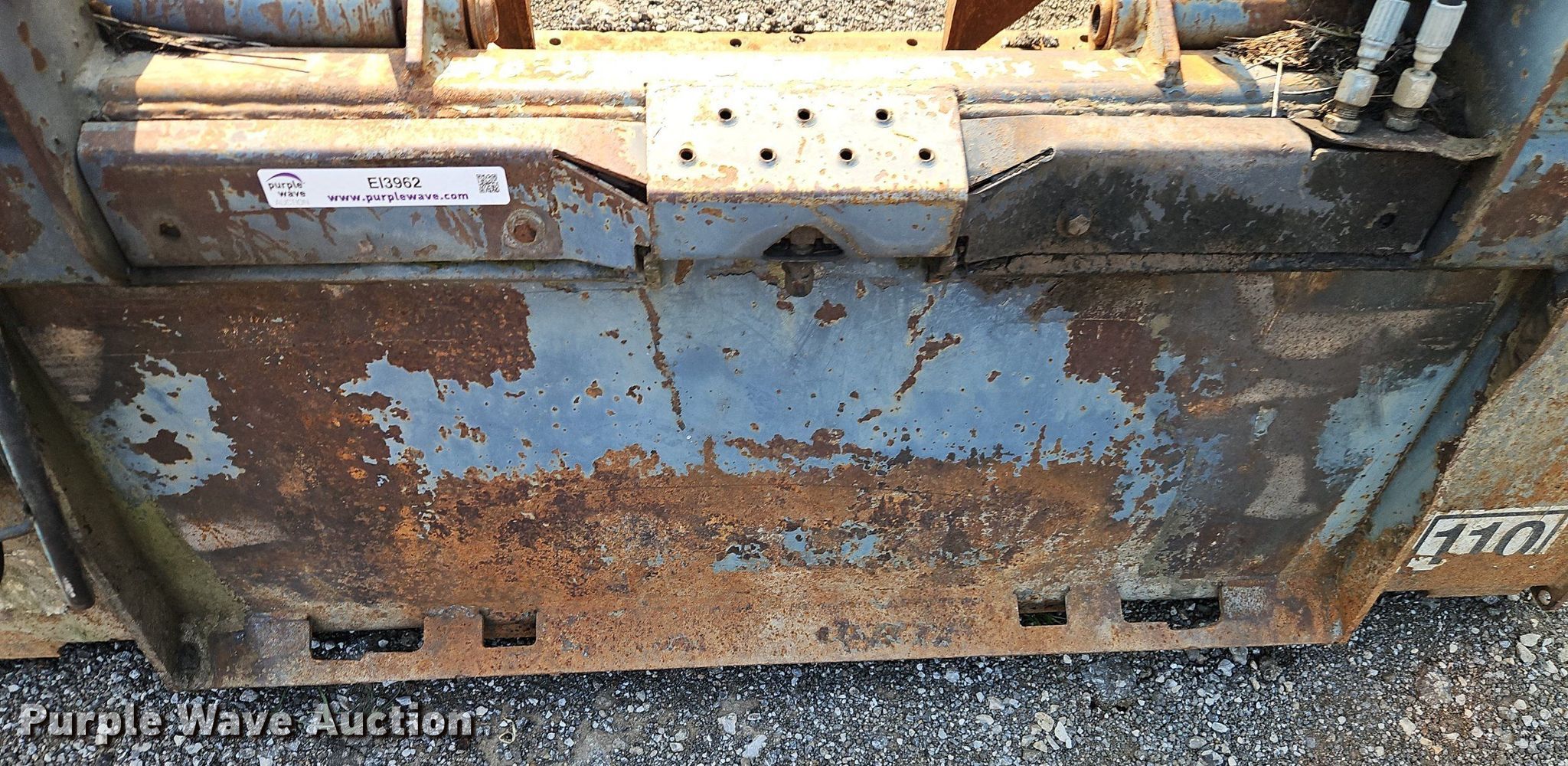 FFC Attachments LAF5266 skid steer grapple bucket in Holden, MO Item