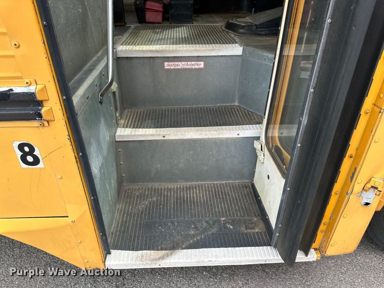 image for item DG4420 1991 Chevrolet B60 school bus