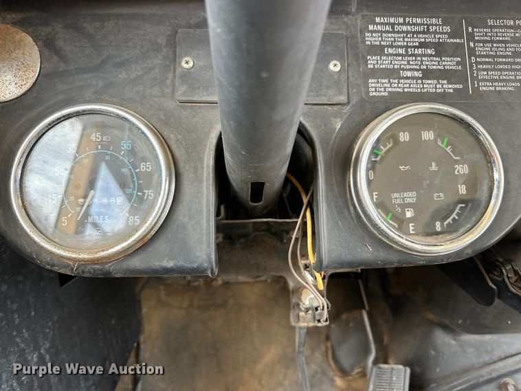 image for item DG4420 1991 Chevrolet B60 school bus