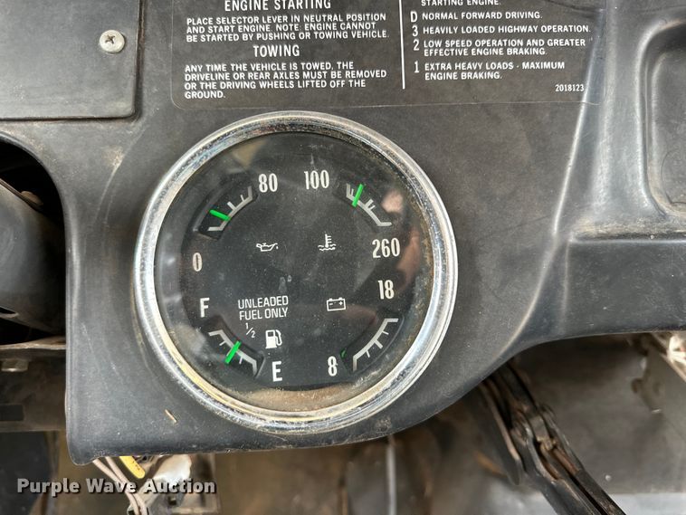 image for item DG4420 1991 Chevrolet B60 school bus