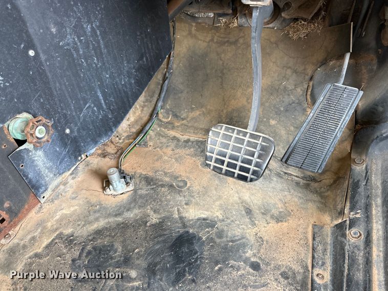 image for item DG4420 1991 Chevrolet B60 school bus