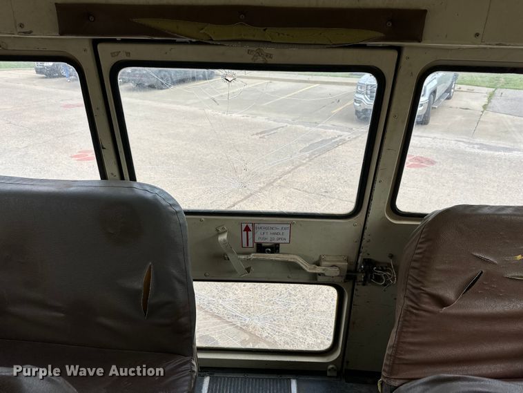 image for item DG4420 1991 Chevrolet B60 school bus