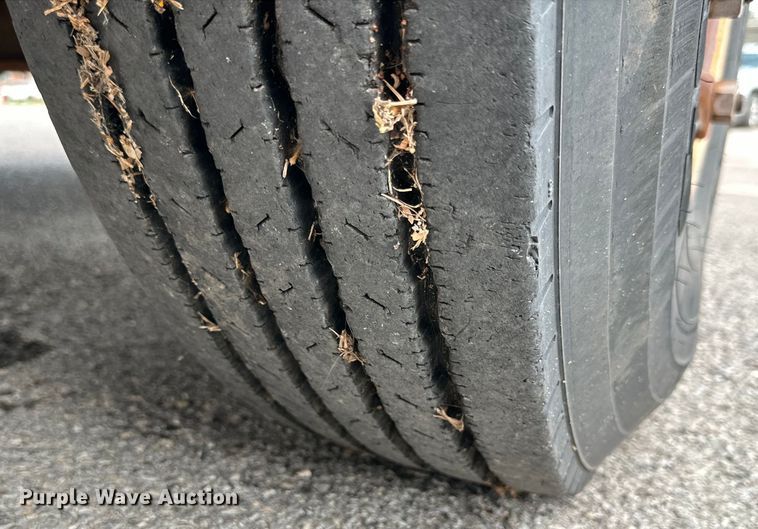 image for item DG4420 1991 Chevrolet B60 school bus