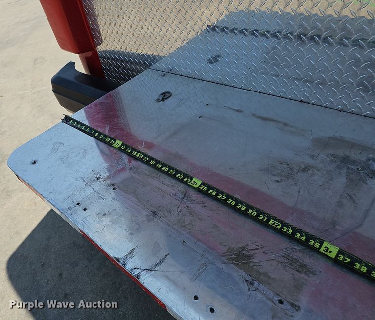 image for item DP1039 2003 Glaval E450 Super Duty shuttle bus