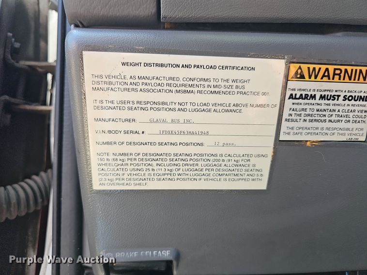 image for item DP1039 2003 Glaval E450 Super Duty shuttle bus