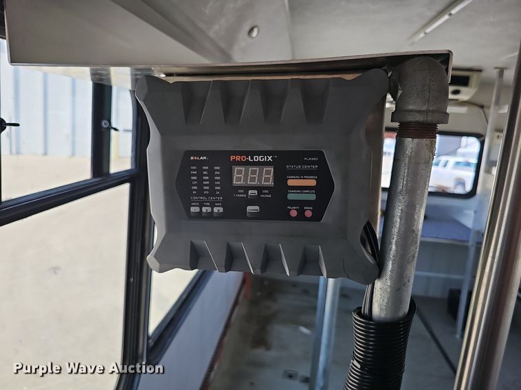 image for item DP1039 2003 Glaval E450 Super Duty shuttle bus