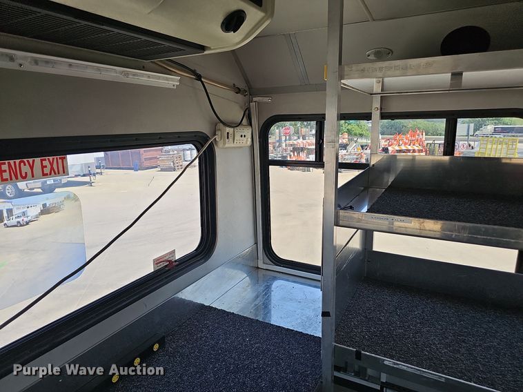 image for item DP1039 2003 Glaval E450 Super Duty shuttle bus