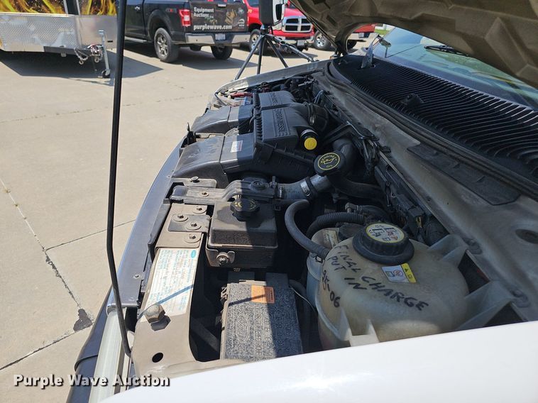 image for item DP1039 2003 Glaval E450 Super Duty shuttle bus