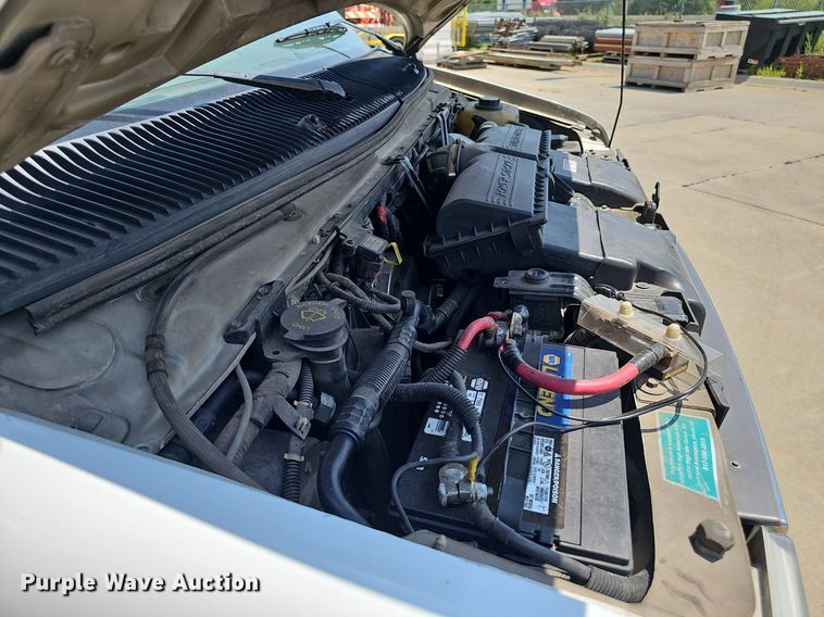 image for item DP1039 2003 Glaval E450 Super Duty shuttle bus