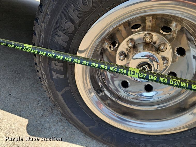 image for item DP1039 2003 Glaval E450 Super Duty shuttle bus