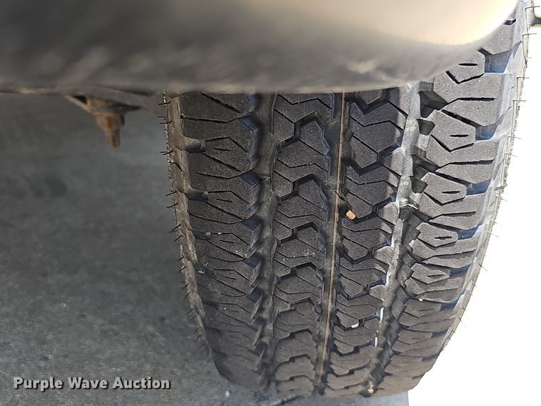 image for item DP1039 2003 Glaval E450 Super Duty shuttle bus