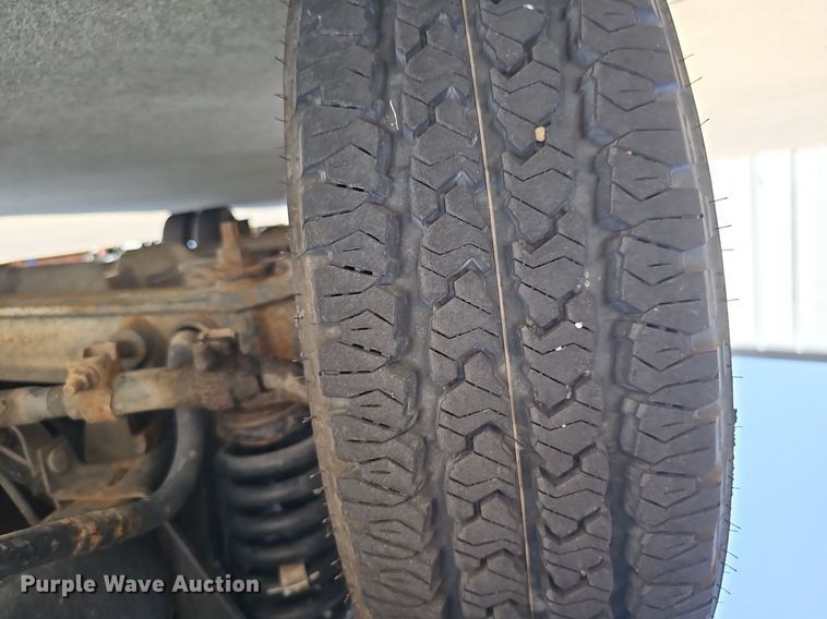 image for item DP1039 2003 Glaval E450 Super Duty shuttle bus