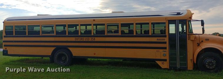 image for item DP1199 2000 International school bus