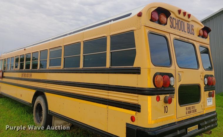 image for item DP1199 2000 International school bus