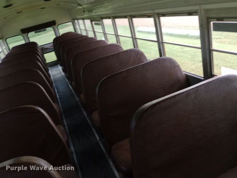 image for item DP1199 2000 International school bus