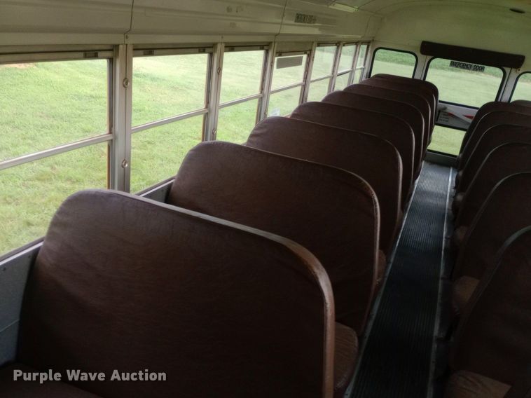 image for item DP1199 2000 International school bus